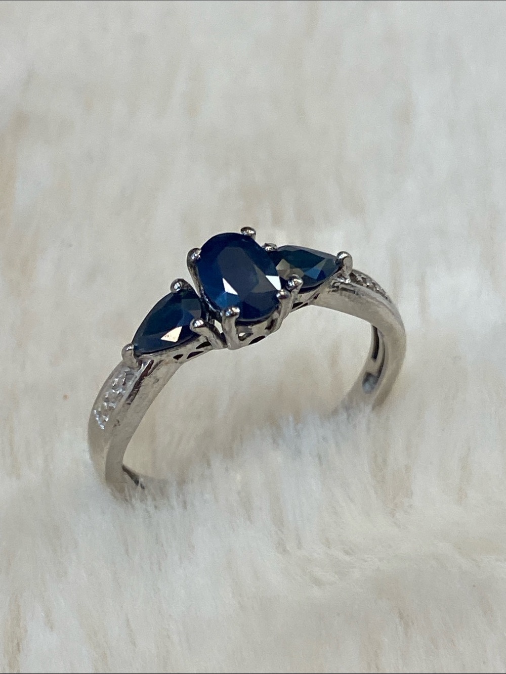 Sapphire 3 Stone Ring